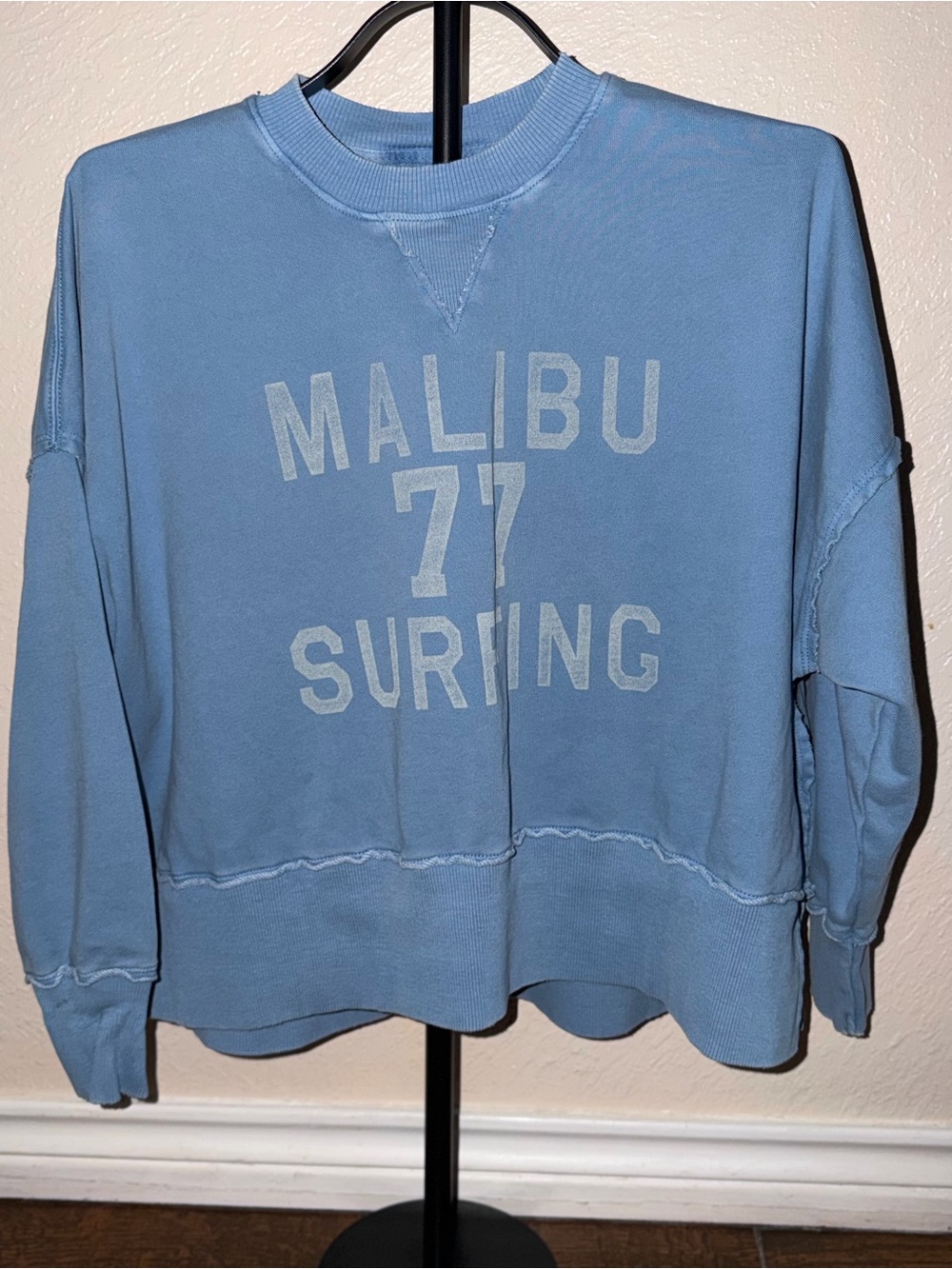 American Eagle Outfitters Light Blue 'Malibu 77 Surfing' Crewneck Sweatshirt
